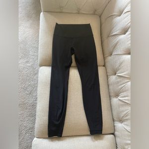 Black Lululemon leggings